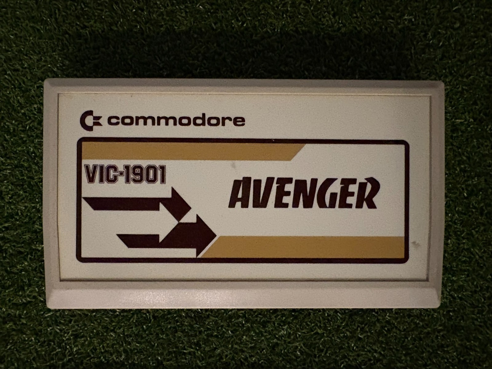 Commodore VIC-20 Lot: Avenger, Cosmic Cruncher, Clowns, Pinball, Speed Math +1
