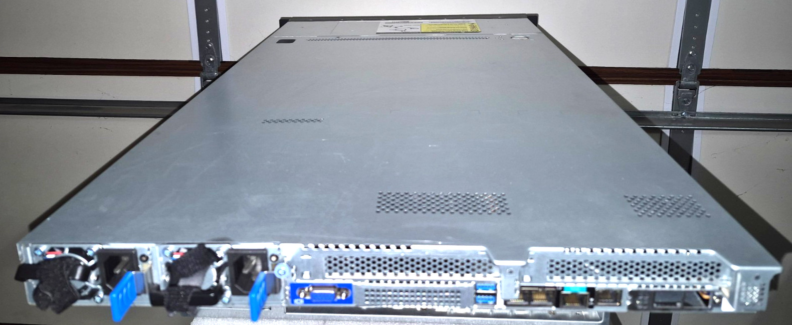 CL2100 Gen10 1u Server w/2x Intel Gold 6140,16GB RAM,2x 800W PSU,10x 2.5 Bays