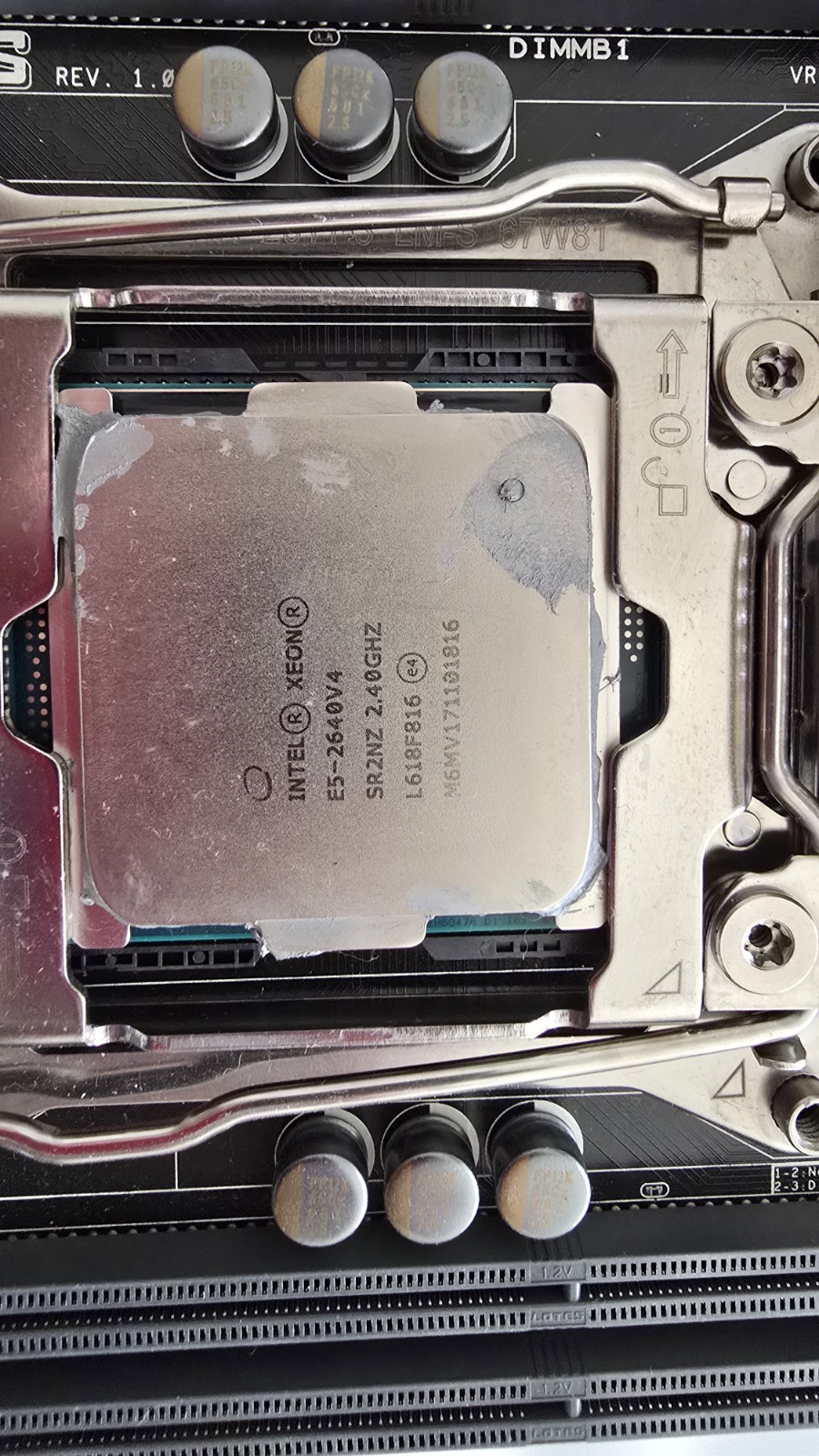 ASUS Z10PE-D8 WS Work Station LGA2011-3 Motherboard + 2 Intel Xeon E5-2640 v4