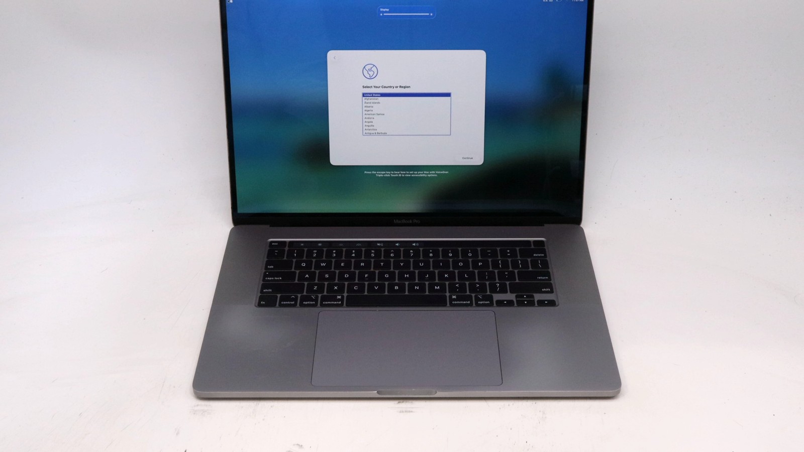 Apple Macbook Pro 16″ i9-9980HK 64GB 1TB – Good