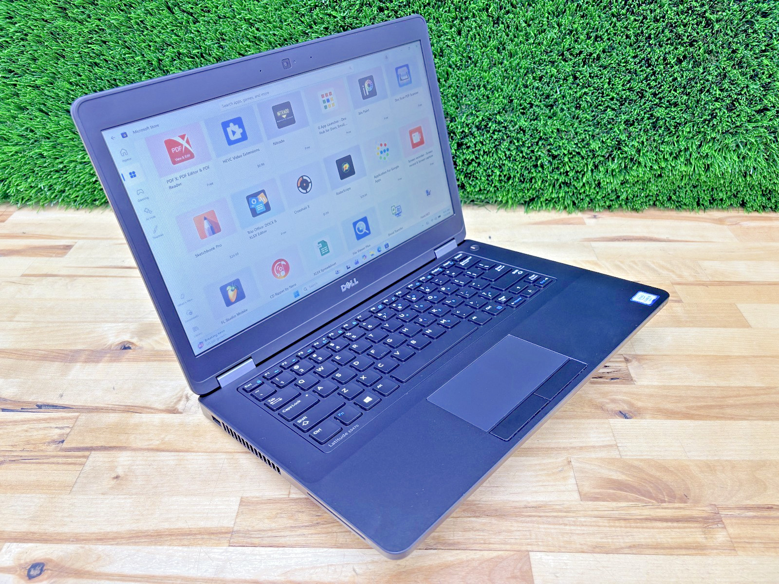 Dell Latitude E5470 Intel i5-6th Gen 2.60GHz 16GB RAM 256GB SSD Windows 11 Pro*