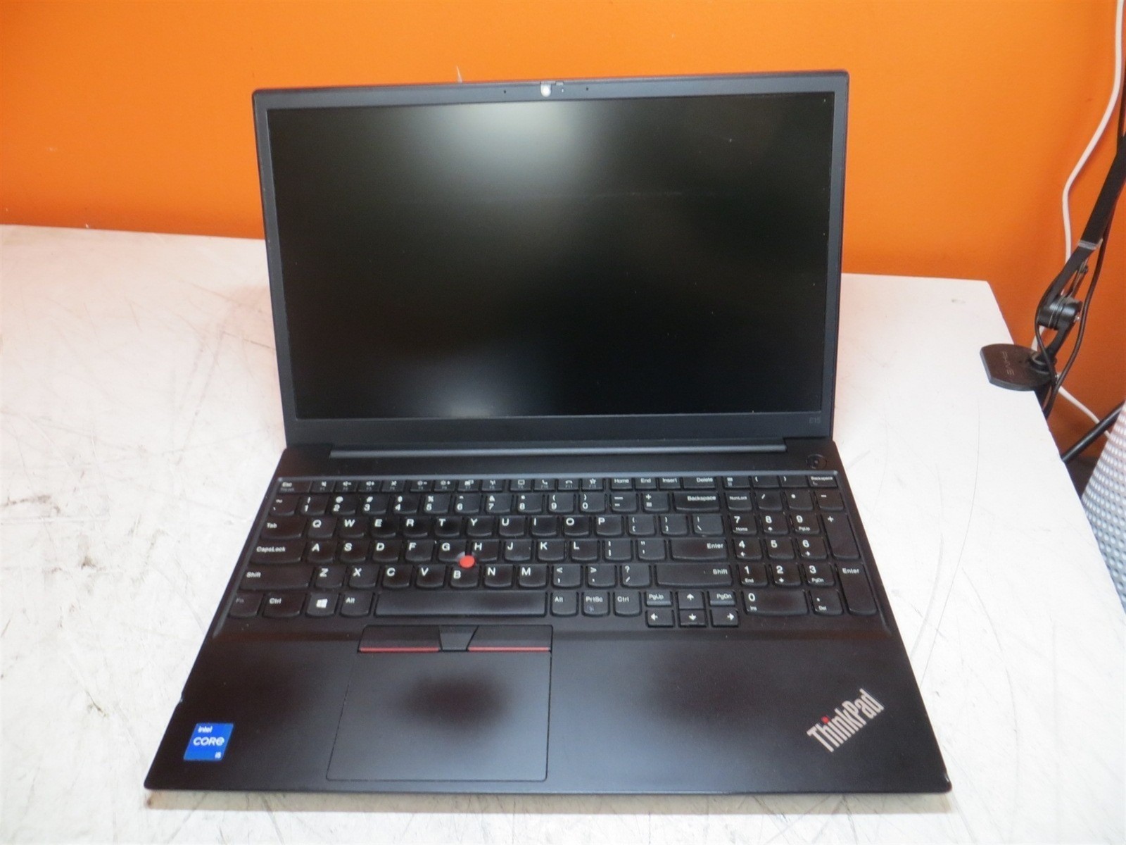Light Spots Lenovo ThinkPad E15 Gen 2 Intel i5-1135G7 2.4GHz 8GB 256GB