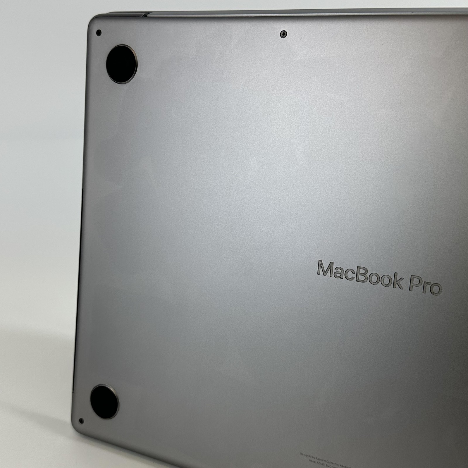 MacBook Pro 16 Space Gray 2021 3.2 GHz M1 Max 10-Core CPU 32-Core GPU 64GB 1TB