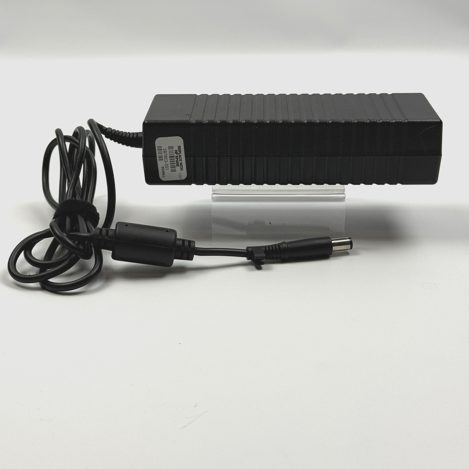 HP Laptop Adapter 135W 19.0V 7.1A AC 397747-001 397803-001 HSTNN-LA01