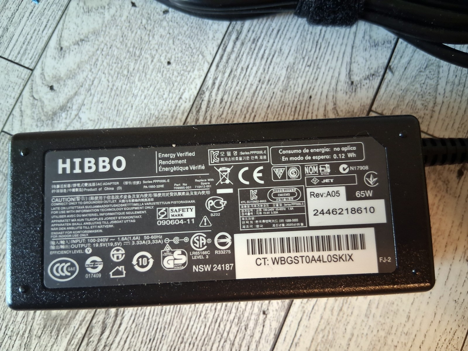 AC Input: 100-240V 50-60Hz, Output: DC 19.5V 3.33A 65W Blue Tip Laptop Charger
