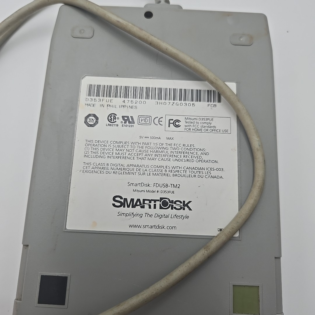 SmartDisk FDUSB-TM2 USB External 3.5″ Floppy Disk Drive (Mitsumi D353FUE)