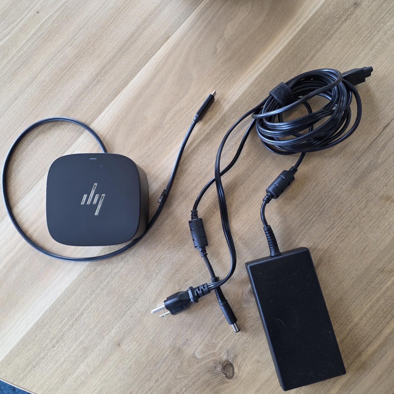 HP Thunderbolt Dock 120W G2 Docking Station – Black WORKS GREAT