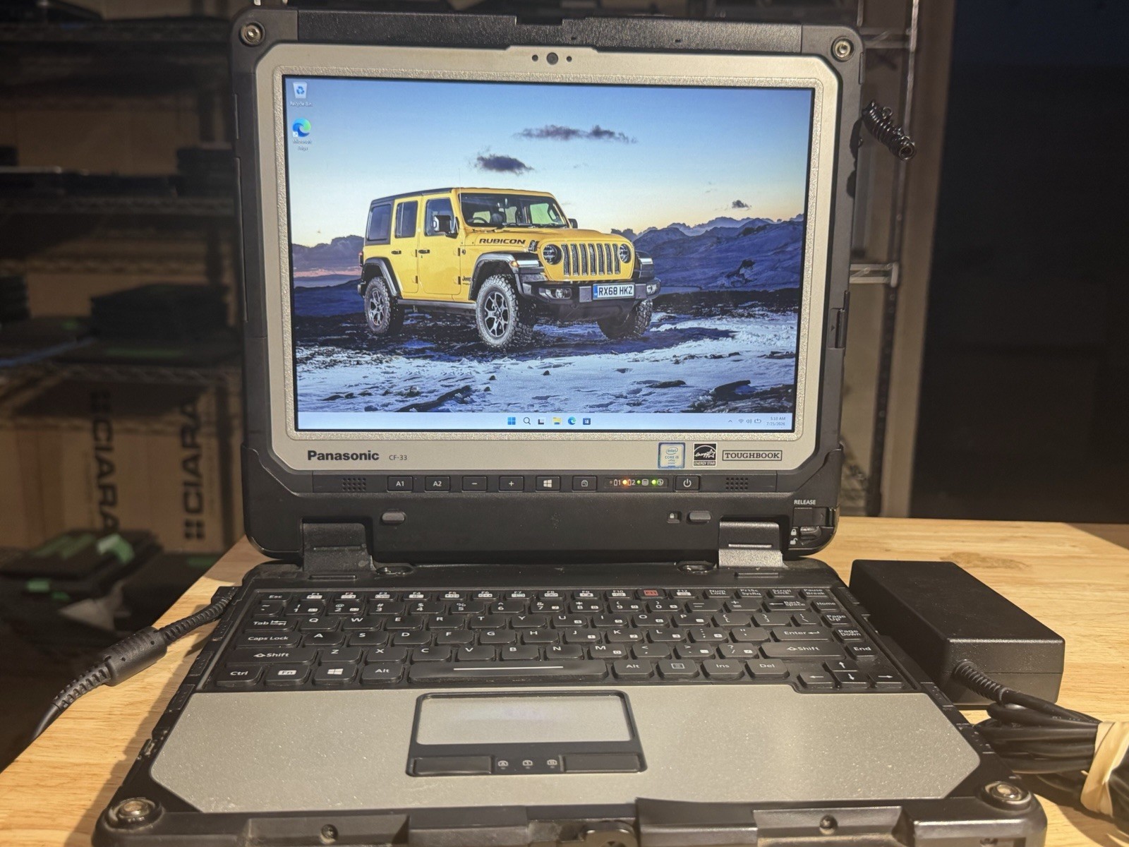 Panasonic ToughBook CF-33 i5-6300U 8GB Ram 256 SSD Win11 Pro. Touchscreen