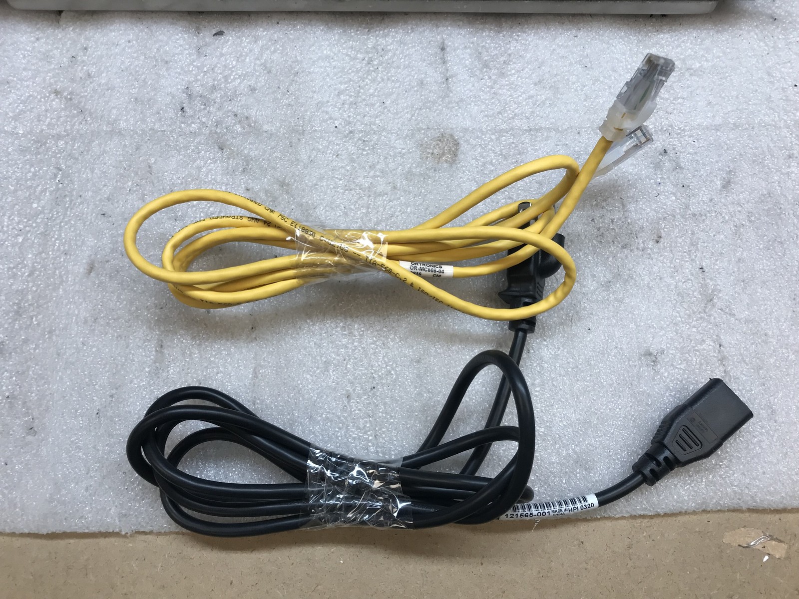 Cisco CISCO2901/K9 V06 ISR Router 512MB 256MB IOS 15.2 Ears Cables
