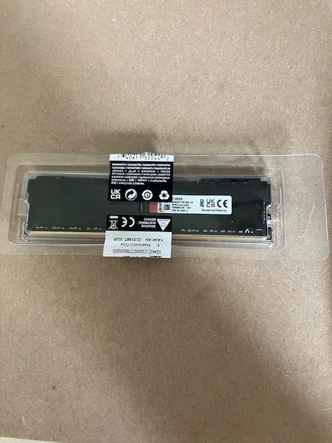DDR4 8GB 3200MHz Kingston FURY PC4-25600 1.35V Desktop UDIMM Gaming Memory 1x8gb