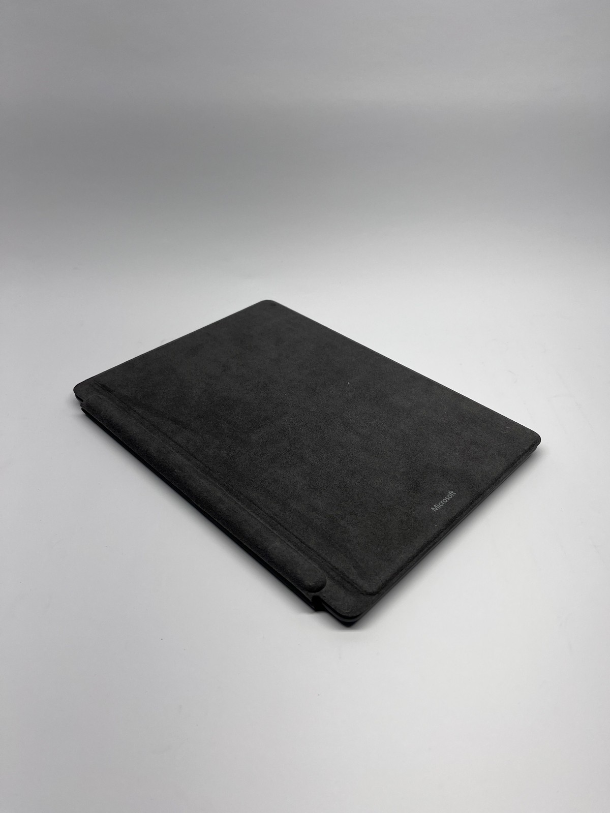 Microsoft Surface Pro 2038 12th Gen Intel(R) Core(TM) i7-1255U 512GB 16GB *