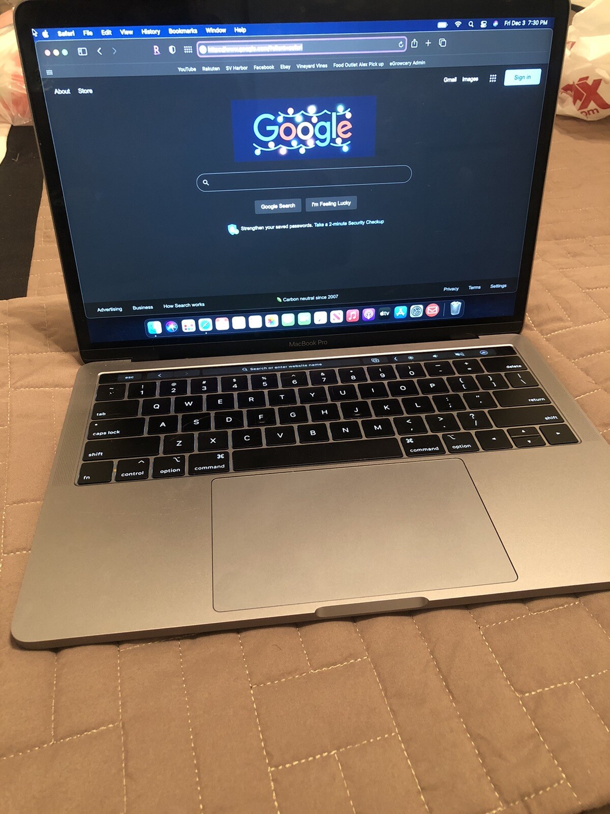 Apple. Macbook. Pro. 2018. 13 inch. Touch Bar. Space Gray. 2.3GHz. In Box.