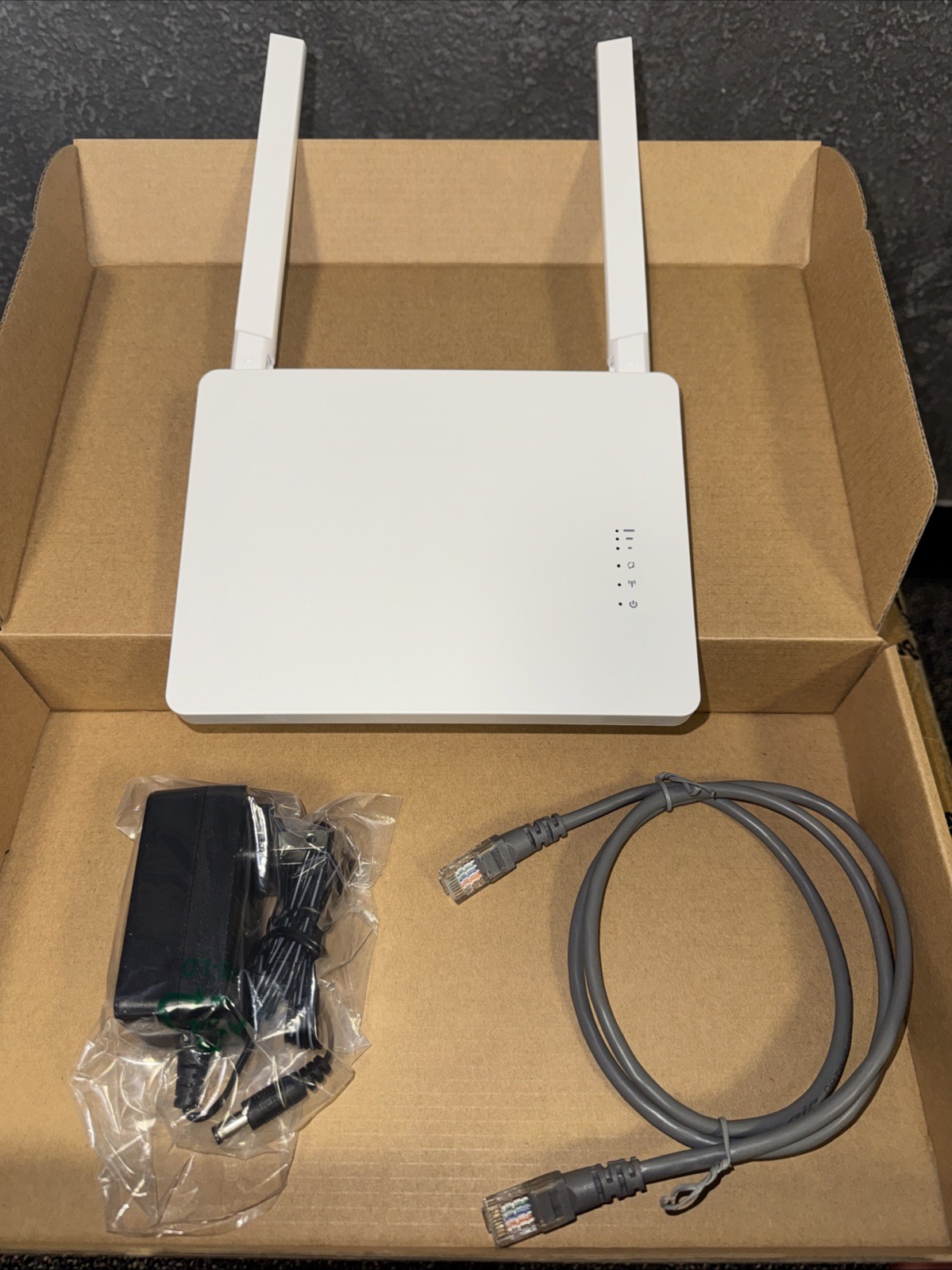Baicells EP3011 SNAP Access Point Router Wi-Fi Dual-band 2.4GHz 5G PoE 1000Mbps
