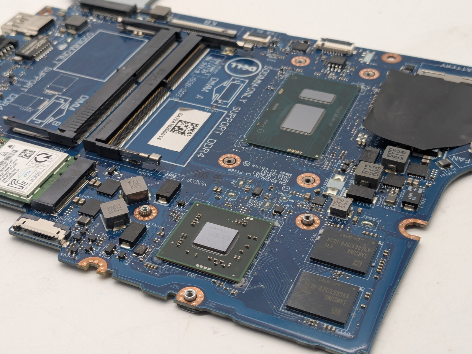 Genuine Dell Latitude 3490 3590 Motherboard Intel Core i7-8550U/1.8GHz XTVNM