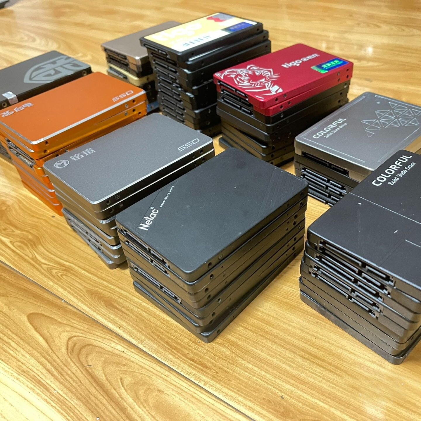 Lot Wholesale Used SSD Solid State Drive 120GB 128gb 240GB 256GB 480GB 512GB