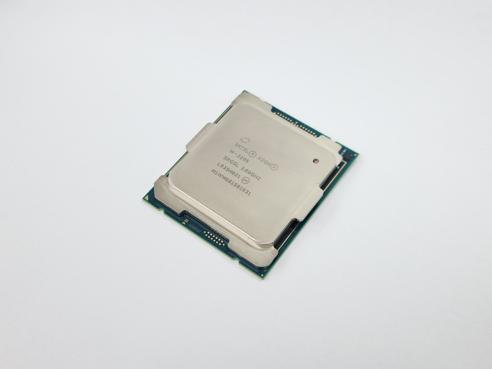 Intel Xeon W-2295 SRGSL 3.0GHz 18-Core 25MB LGA2066 165W CPU Processor