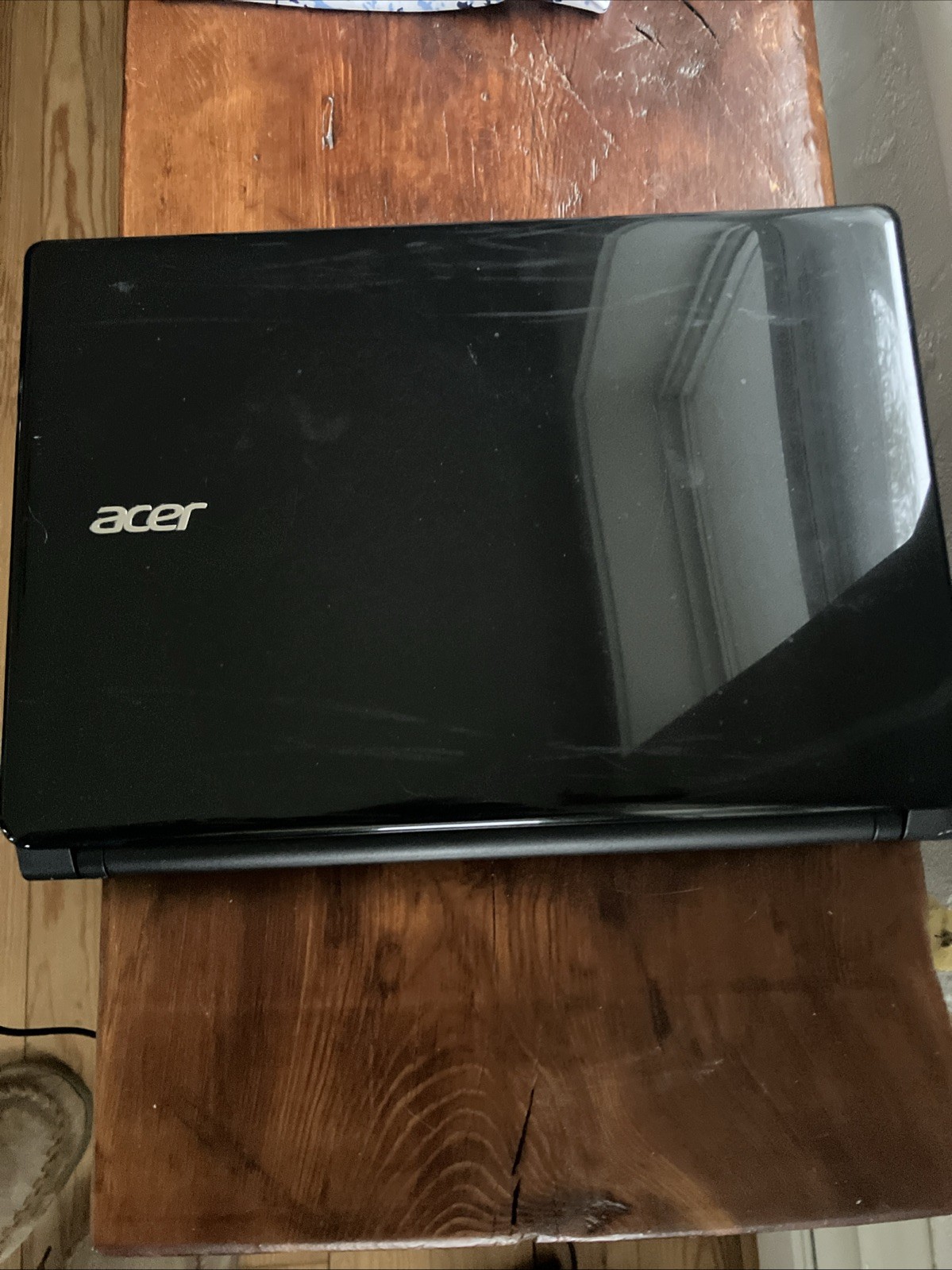 Acer Aspire E1-470P 14″ HD Touch Screen Laptop Intel Core i3 For Parts Or Repair