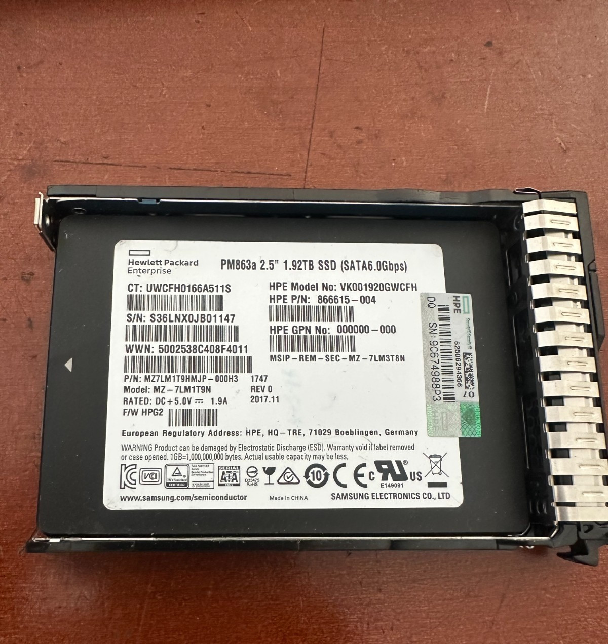 868826-B21 HP 1.92TB SATA 6G READ INTENSIVE SFF (2.5IN) SC DS SSD 868930-001