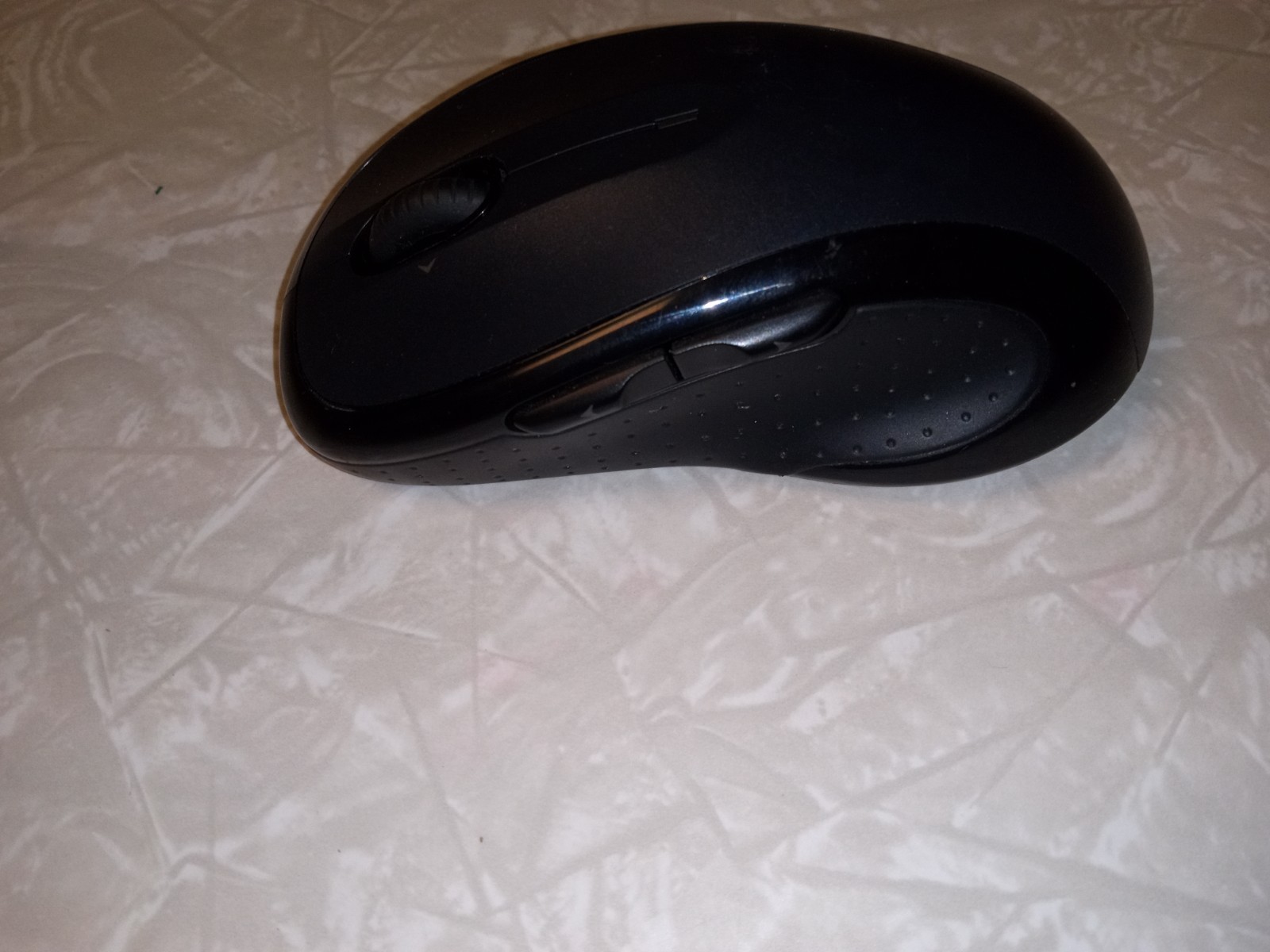 Logitech M510 Wireless Computer Mouse Comfort Shape )