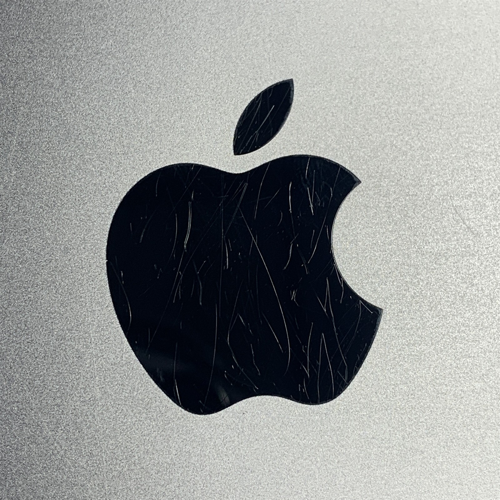 Apple MacBook Pro A2141 (2019) 16″ Laptop Core i9-9980HK 2.3GHz 16GB – 500GB SSD