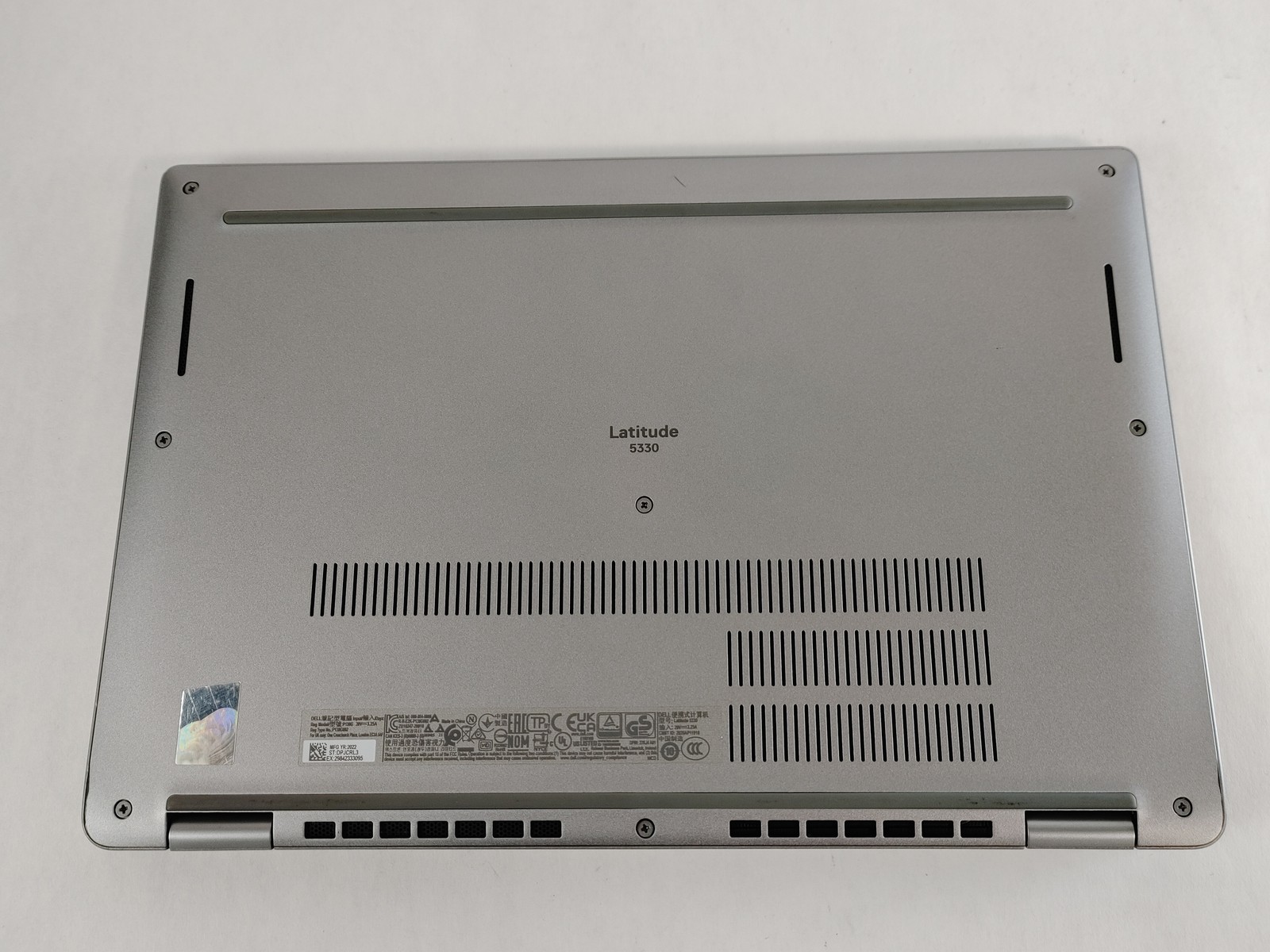 Dell Latitude 5330 Core i7-1265U 1.80 GHz 16 GB DDR4 256 GB NVMe Windows 11 Pro