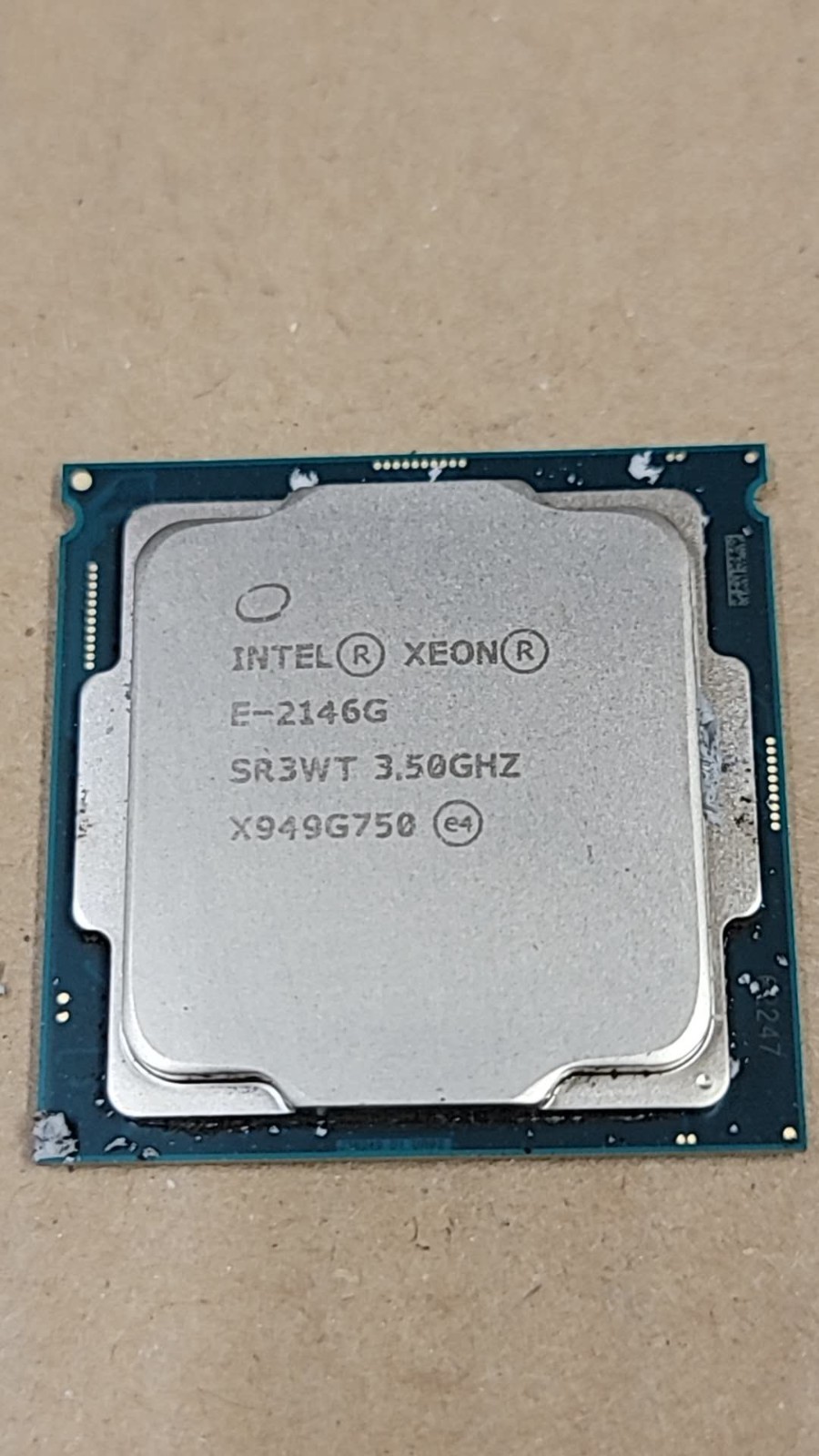 Intel Xeon E-2146G 3.5GHZ 6-Core 80W LGA1151 SR3WT