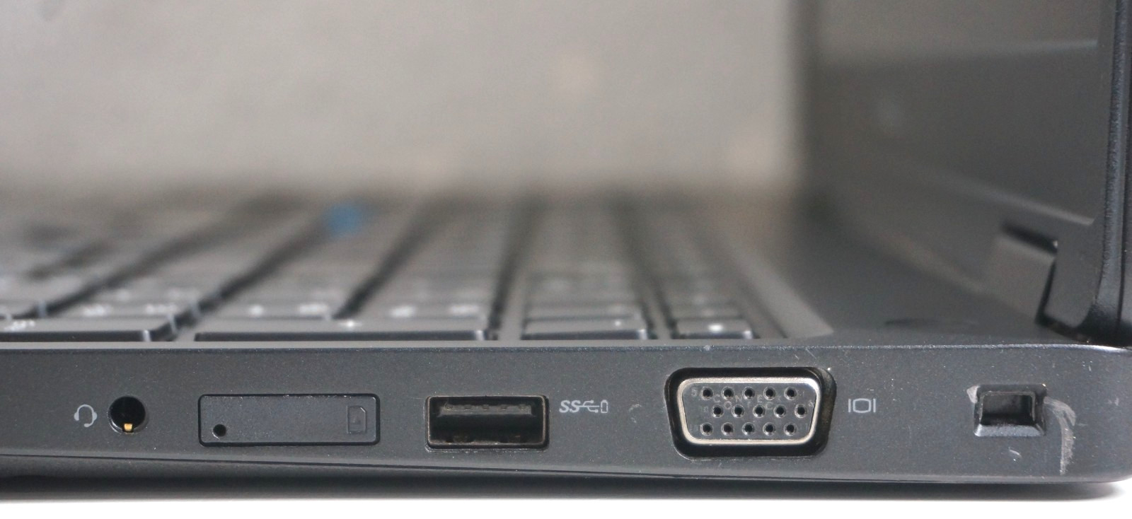 Dell Latitude 5590 Intel Core i7-8650U @1.90GHz 16GB RAM No HD/No OS/No Battery