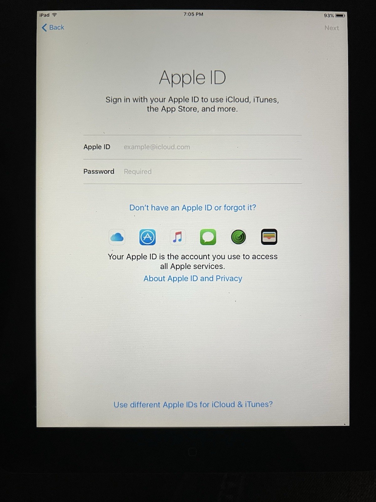 Apple iPad 2 (A1395) 16GB Wi-Fi 9.7” Black iOS 9.3.5 MC769LL/A Great Condition!