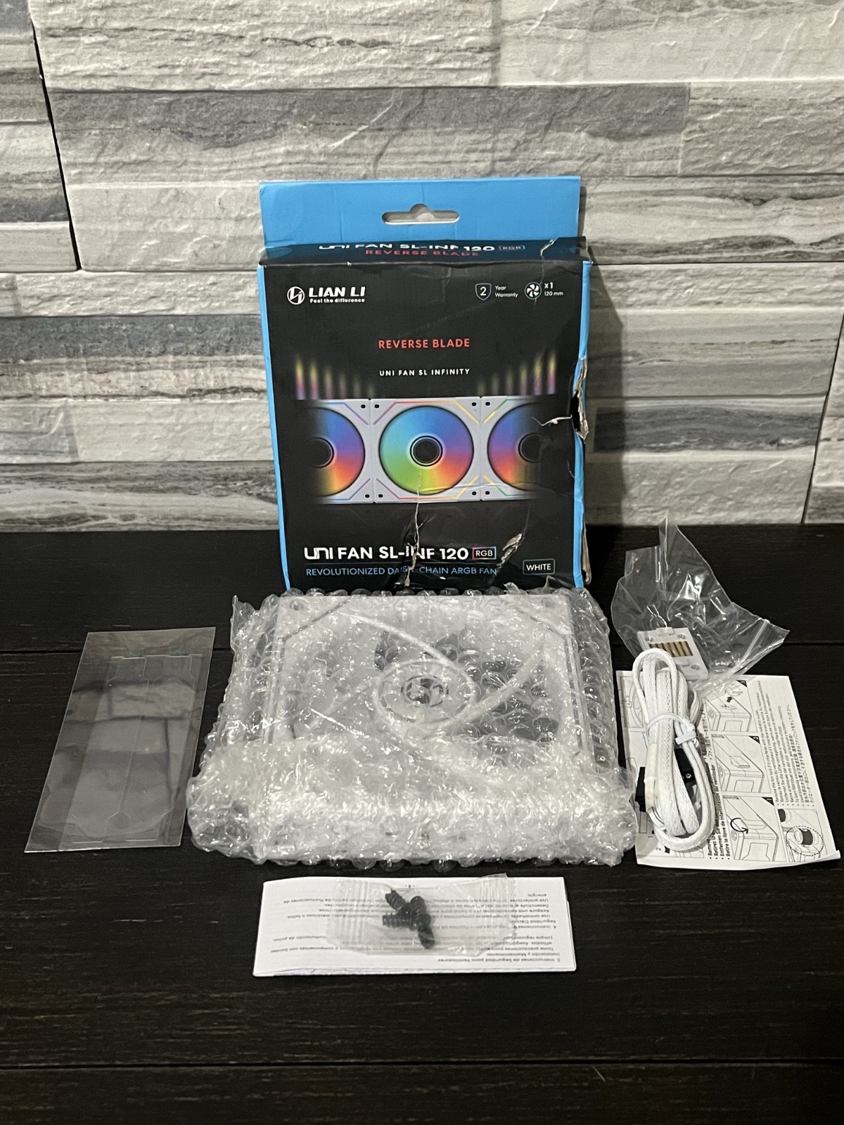 Lian Li UNI FAN SL Infinity 120 Reverse Blade White ARGB PWM PC Case Fan