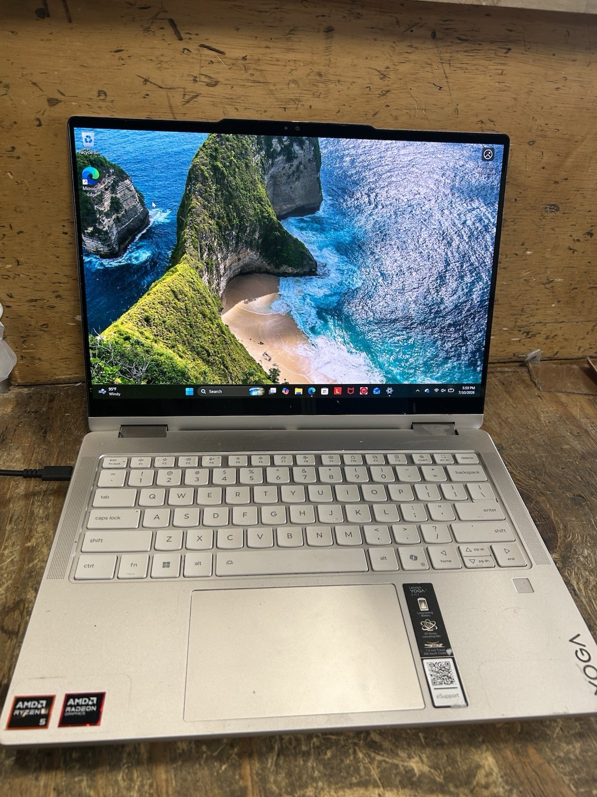 Lenovo Yoga 7 2-in-1 14AKP10 14″ AMD Ryzen AI 5 340 16GB RAM 512GB
