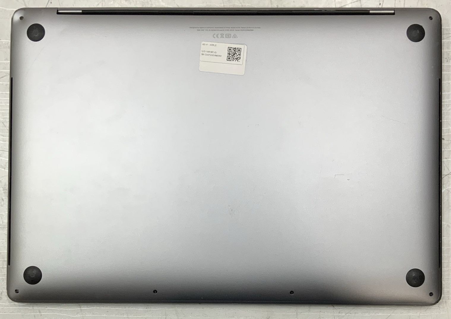 Apple Macbook Pro A2141 Intel i7-9750H 2.6GHz 512GB 16GB DDR4 Radeon Pro 5300M
