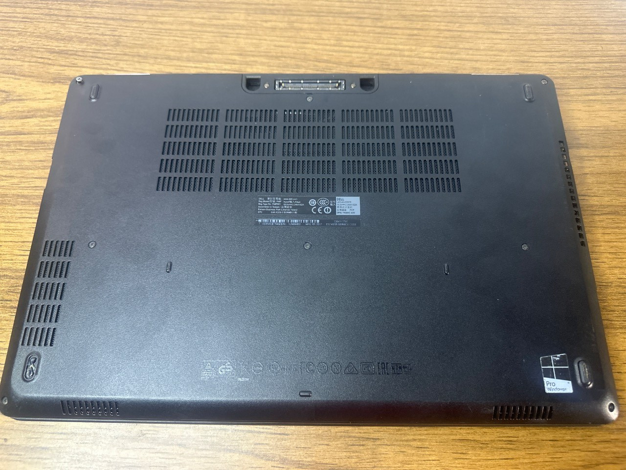 Dell | Latitude E5570 | Intel Core i7-6600U @ 2.60GHz | 8GB RAM | 256GB | *READ*