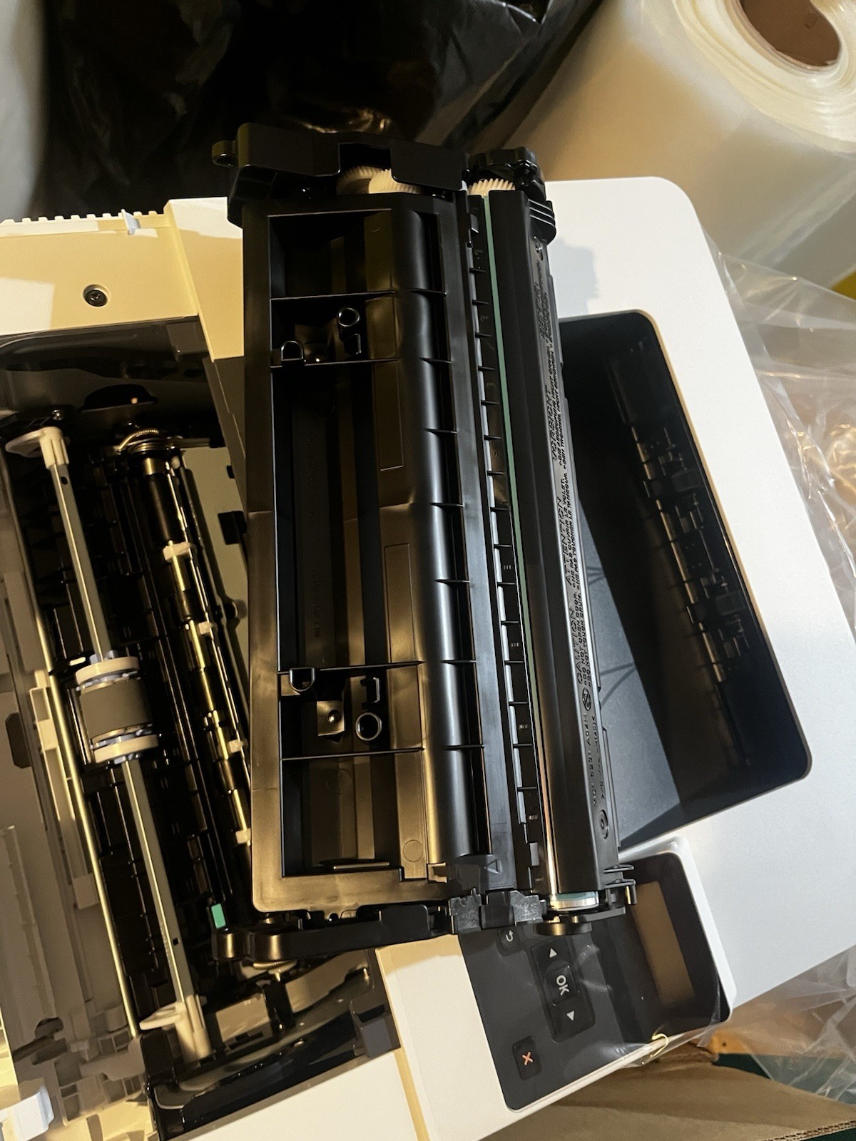 HP laserJet pro M404DN Printer