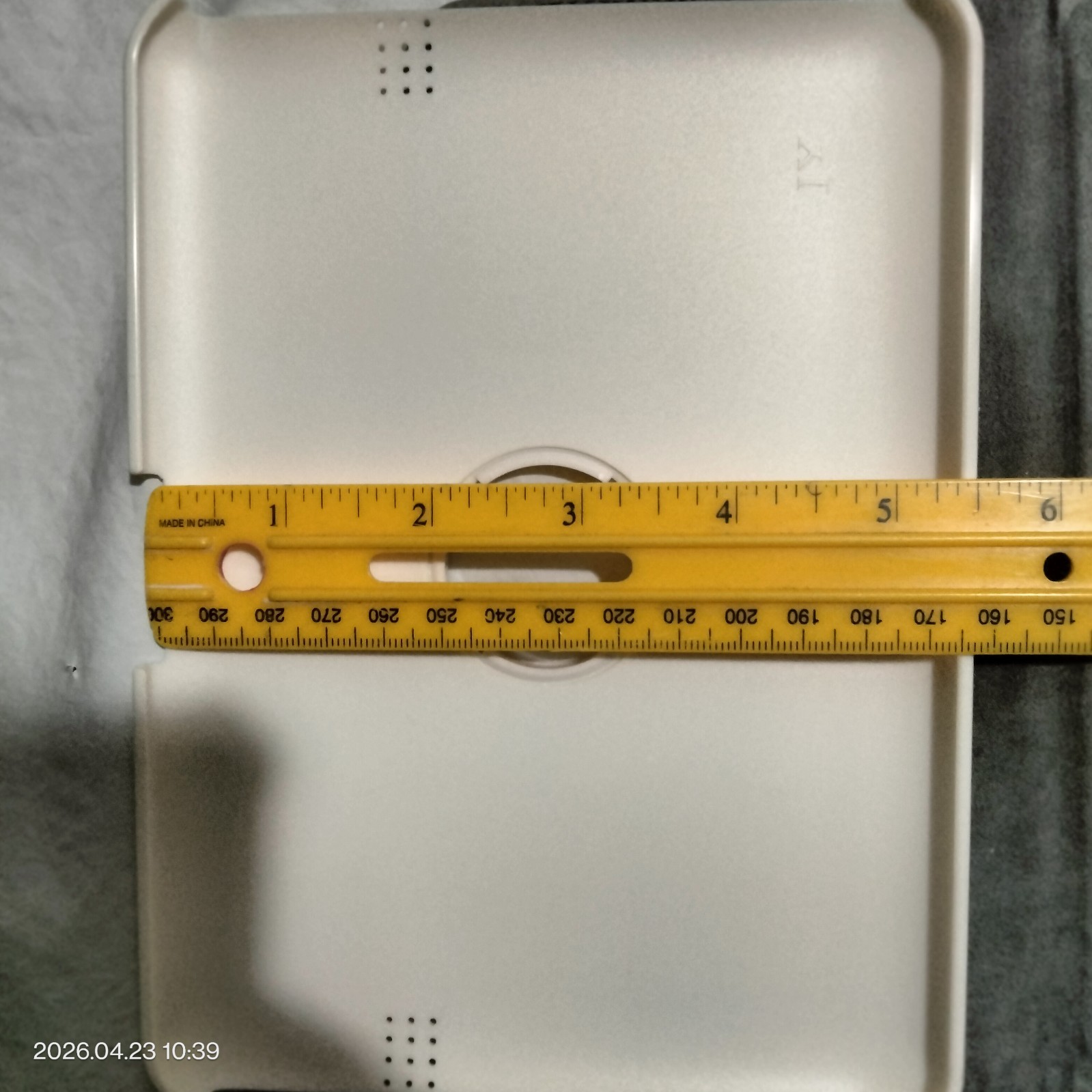 White 360 Rotating Tablet Case Universal Stand 136mm x 191mm (5.35″ x7.52″)