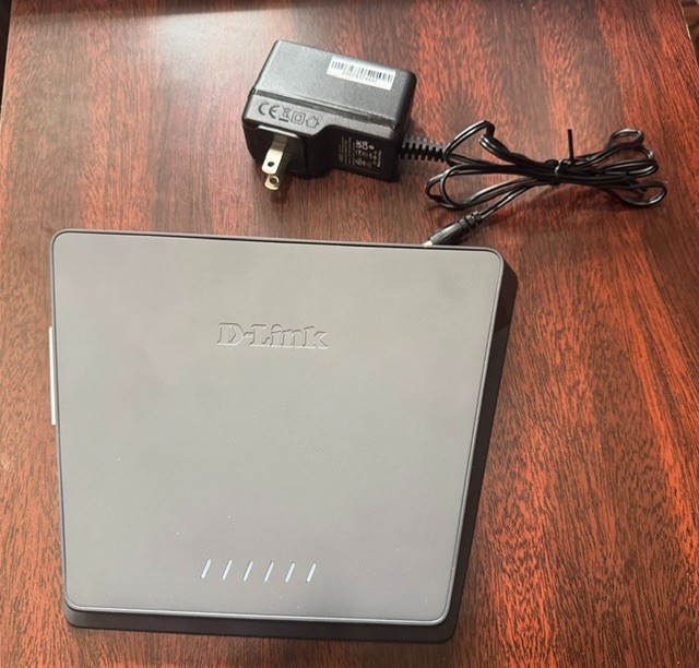 D-Link DMS-106XT 6-Port 10GB & 2.5GB Unmanaged Gaming RGB Switch | U.S. Seller