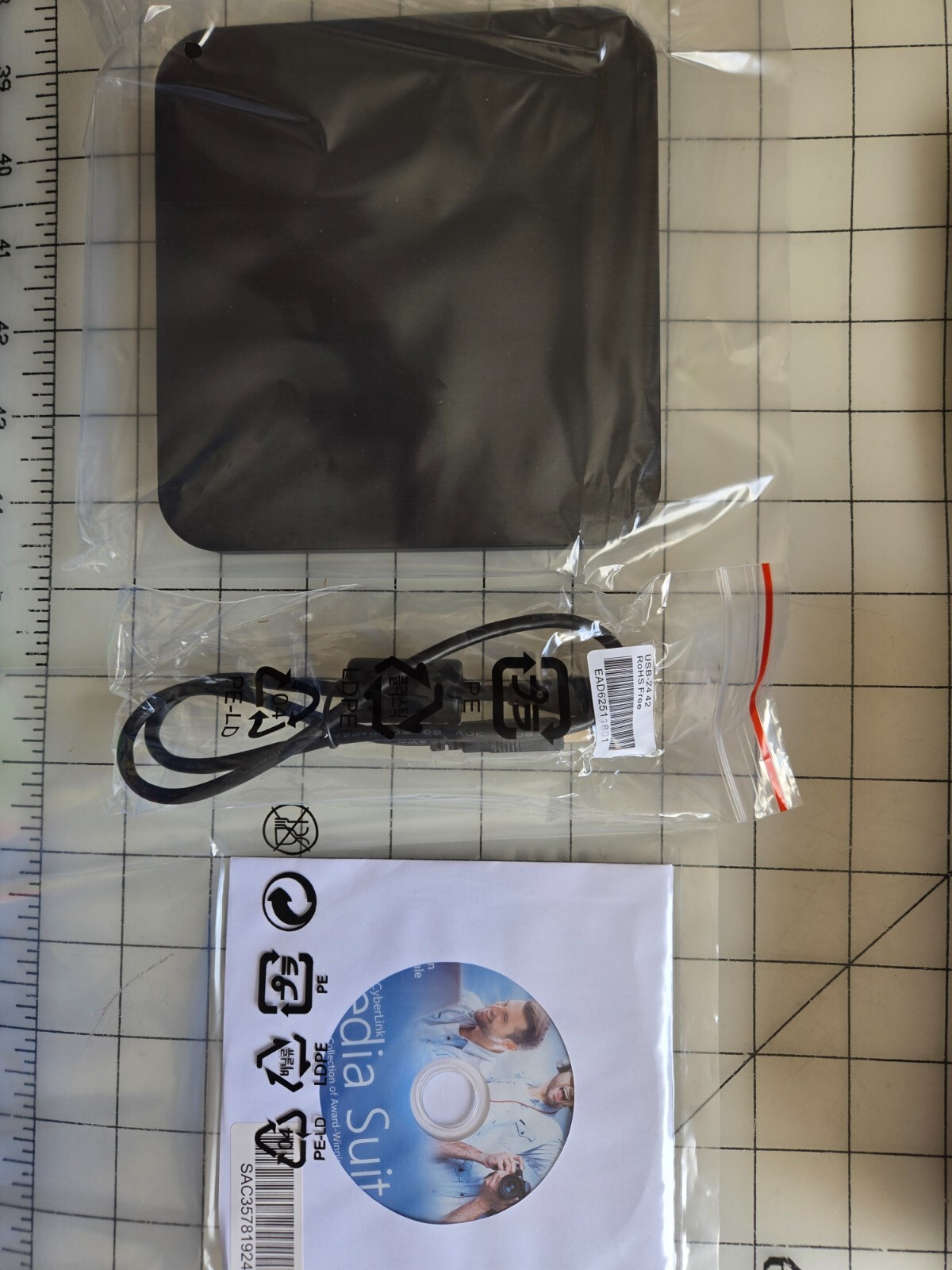 LG SP80NB80 Black USB 2.0 Ultra Slim Portable 8x External DVD Writer