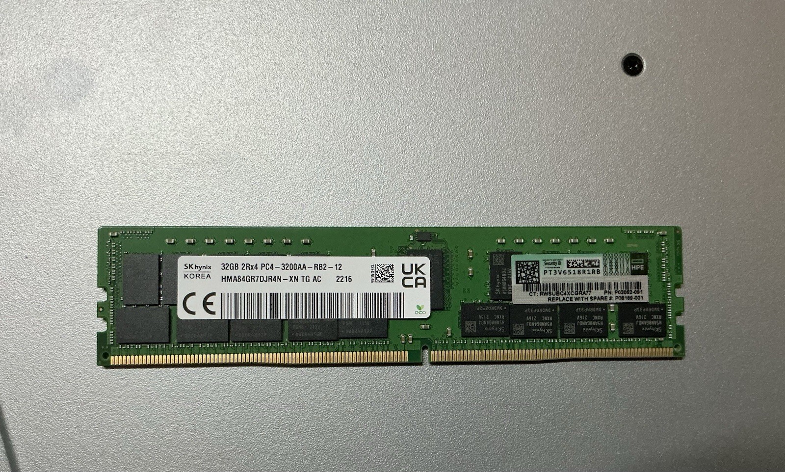 SK hynix32GB (1x32GB) DDR4 ECC Registered RDIMM PC4-3200AA 288P