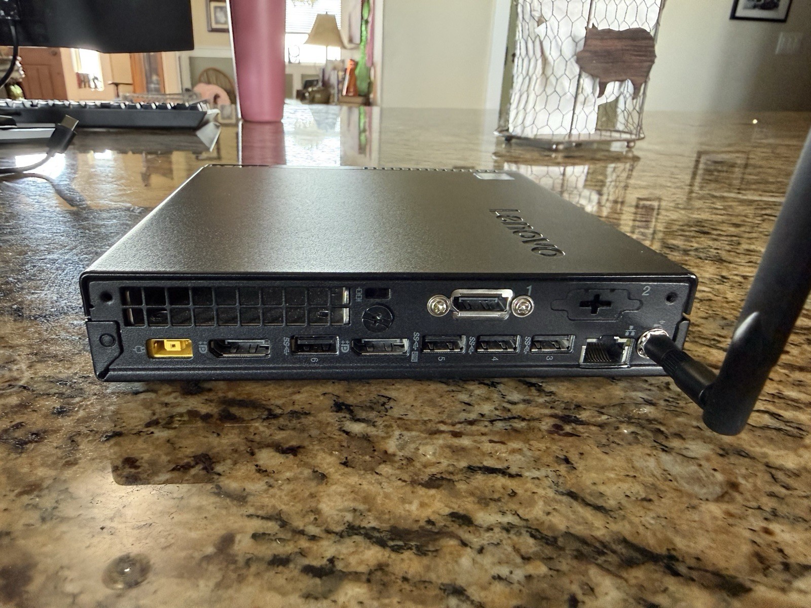 Lenovo ThinkCentre M910q Desktop Computer Intel I5-7500T, 8GB