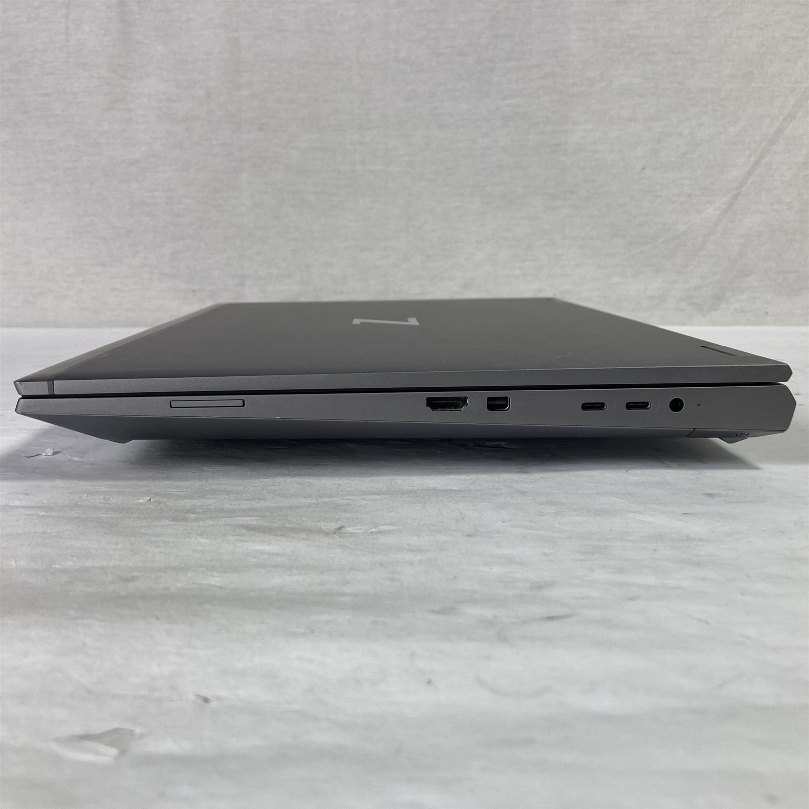 HP ZBook Fury 17 G7 17.3″ i7-10850H 2.7GHz 32GB 512GB NVMe SSD RTX 4000 – Win 11