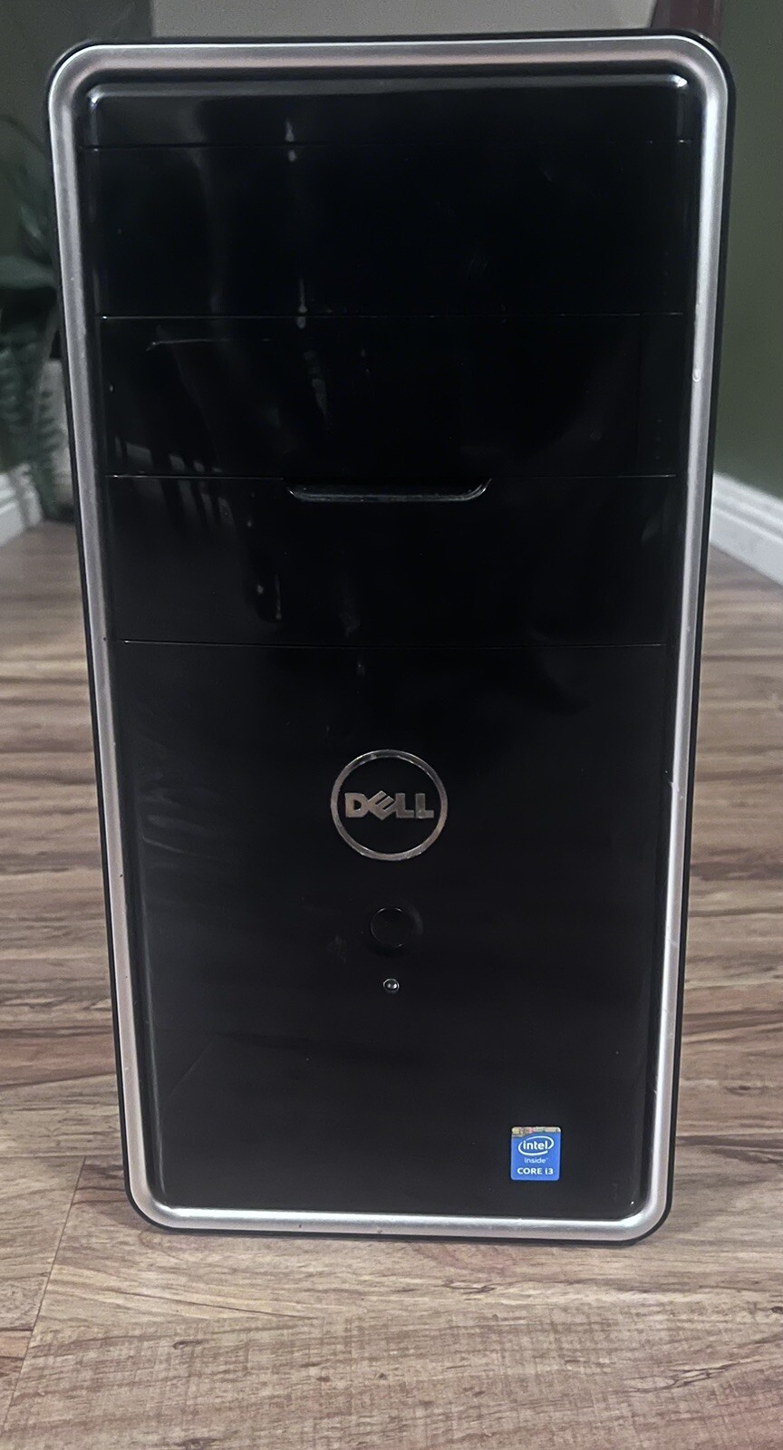 Dell Inspiron 3847 Desktop Computer + Dell Monitor
