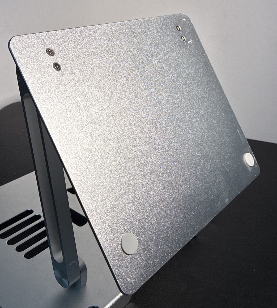 Lamicall Adjustable Aluminum Laptop Tablet Stand LN09-Silver