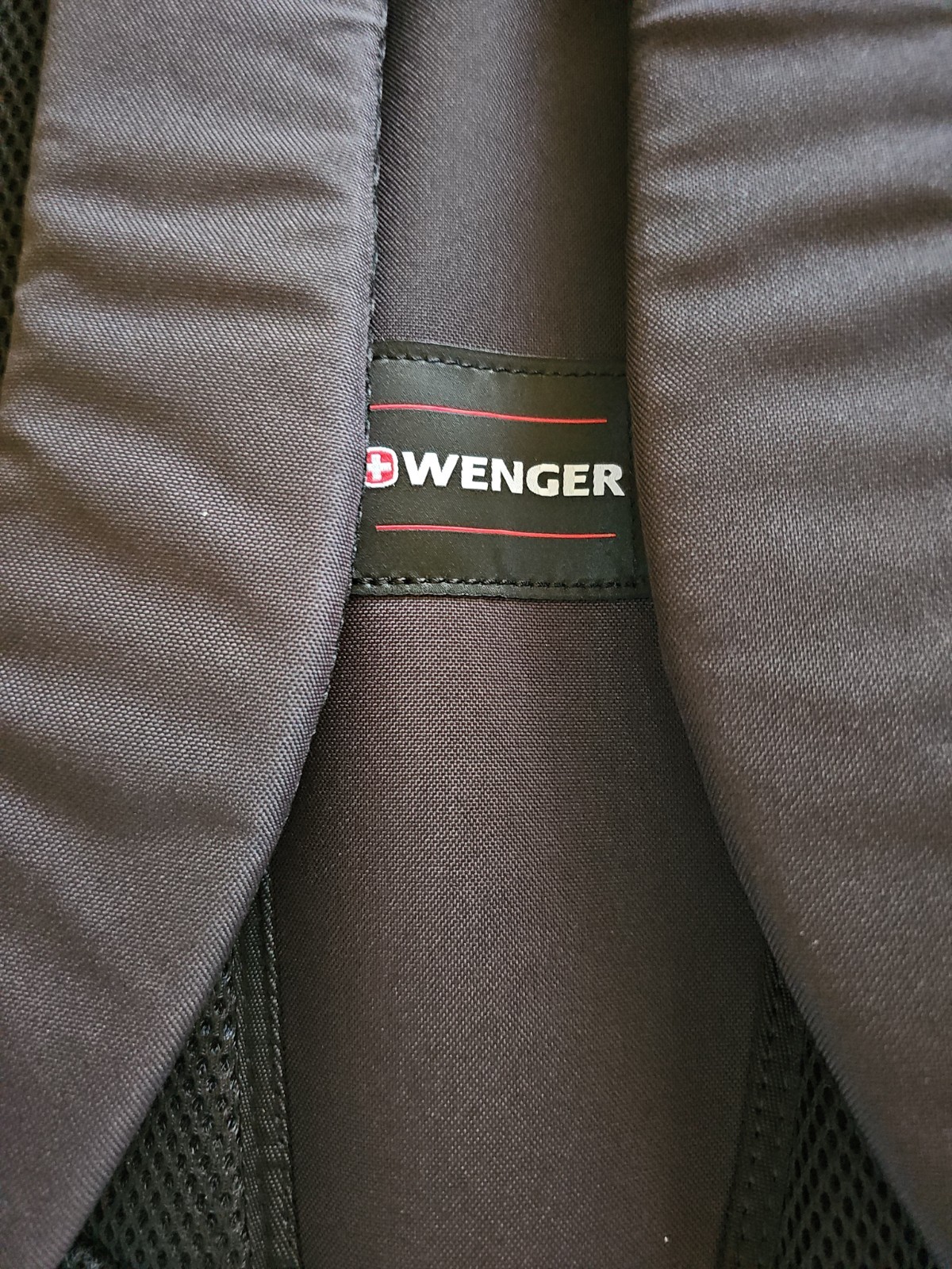 Wenger Swiss Gear Upload 16″ Laptop Backpack (fits up to 16″ laptop) Black, New