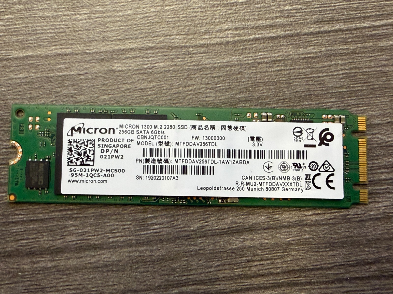 256GB M.2 SATA SSD Micron 1300 MTFDDAV256TDL