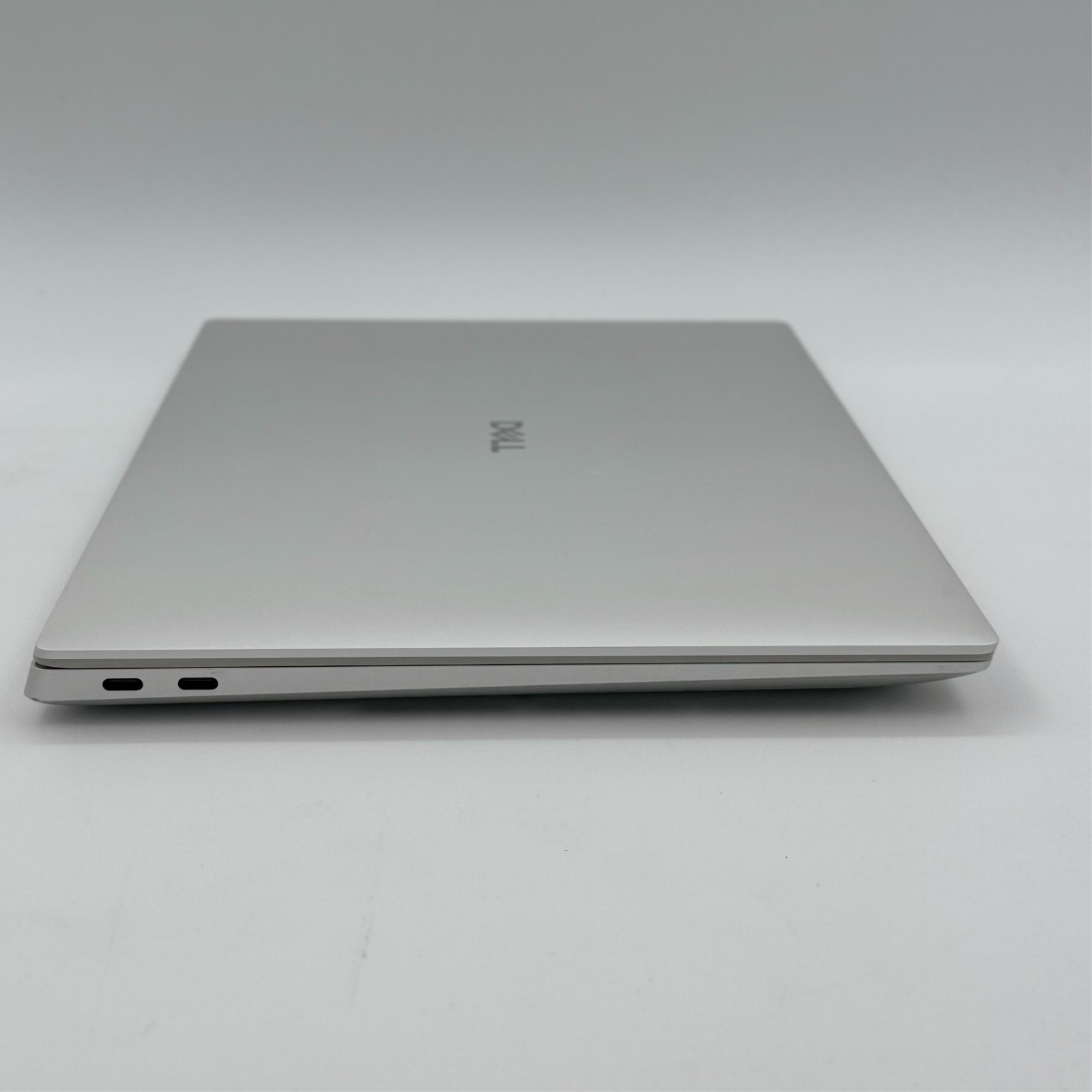 Dell Premium 14.5″ 3.2K OLED Touch Laptop Intel Ultra 7 255H 32GB 1TB SSD