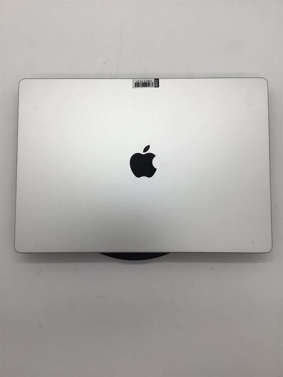 Apple A2485 MacBook Pro 16″ Apple M1 Pro/16GB RAM/1TB SSD – MacOS Tahoe