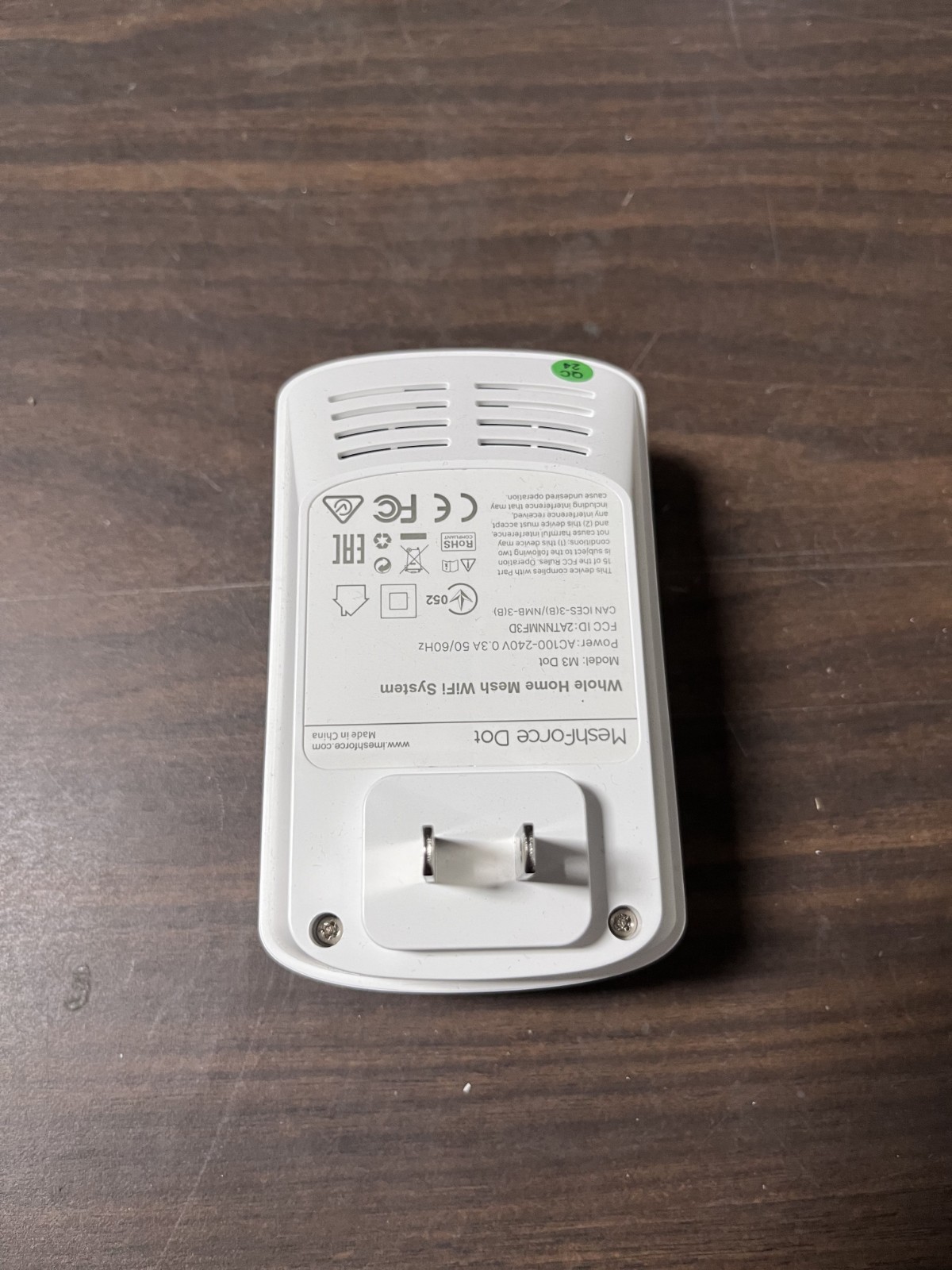 MeshForce M3 Dot Wall Plug WiFi Extender, Works with MeshForce M1 and M3