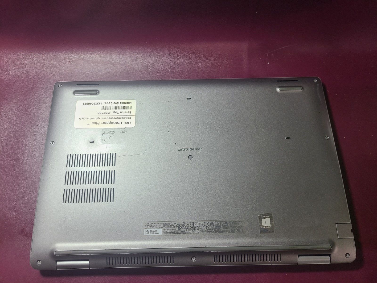 Dell Latitude 5520 Intel Core i5-1135G7 8GB /256GB/3.40Ghz 15.6FHD