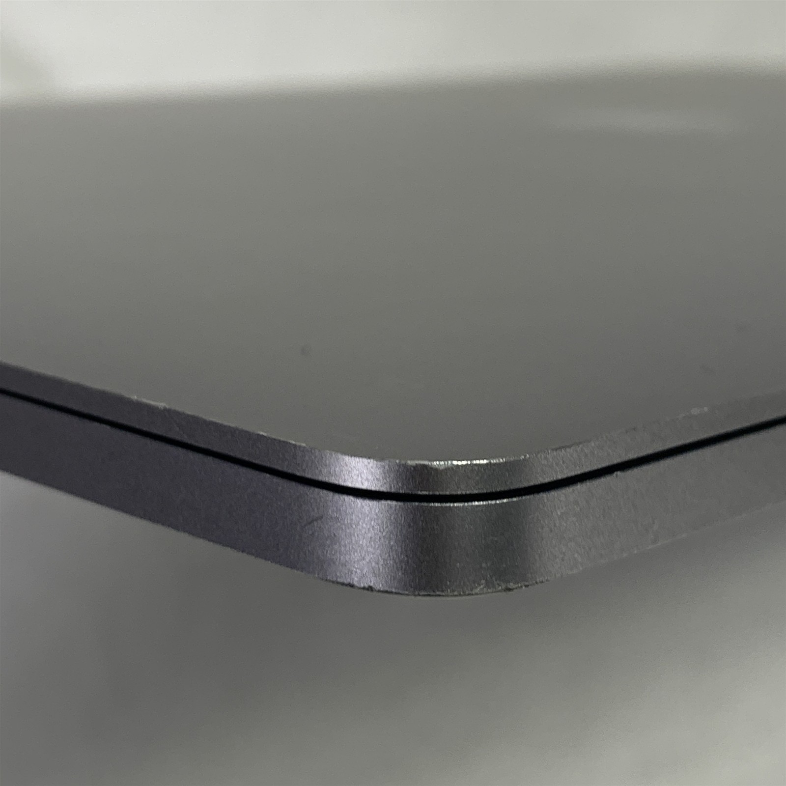 Apple MacBook Pro A2141 (2019) 16″ Laptop Core i9-9980HK 2.3GHz 16GB – 500GB SSD