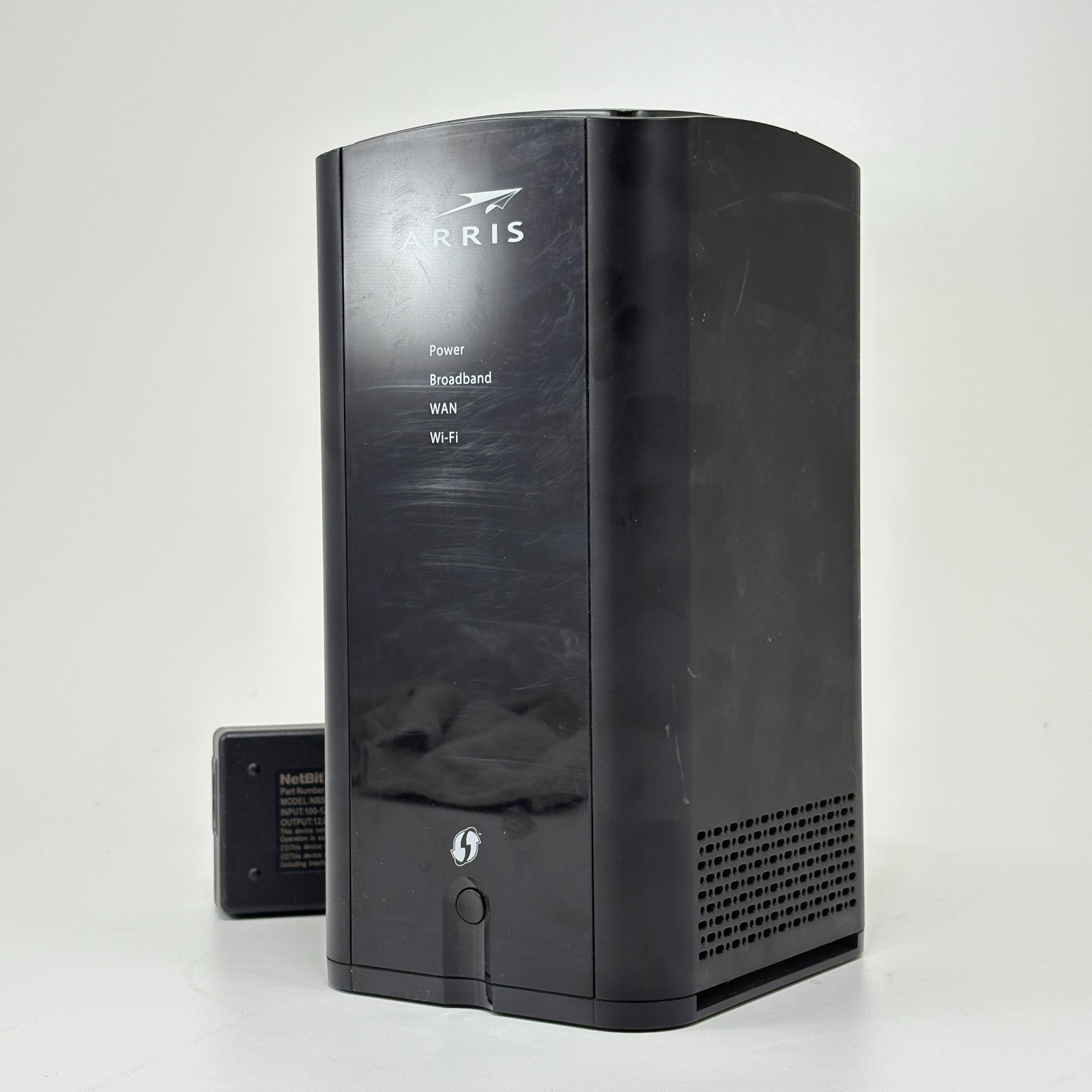 Arris NVG558HX LTE Router Internet Gateway for Verizon–Dual-Band Wi-Fi