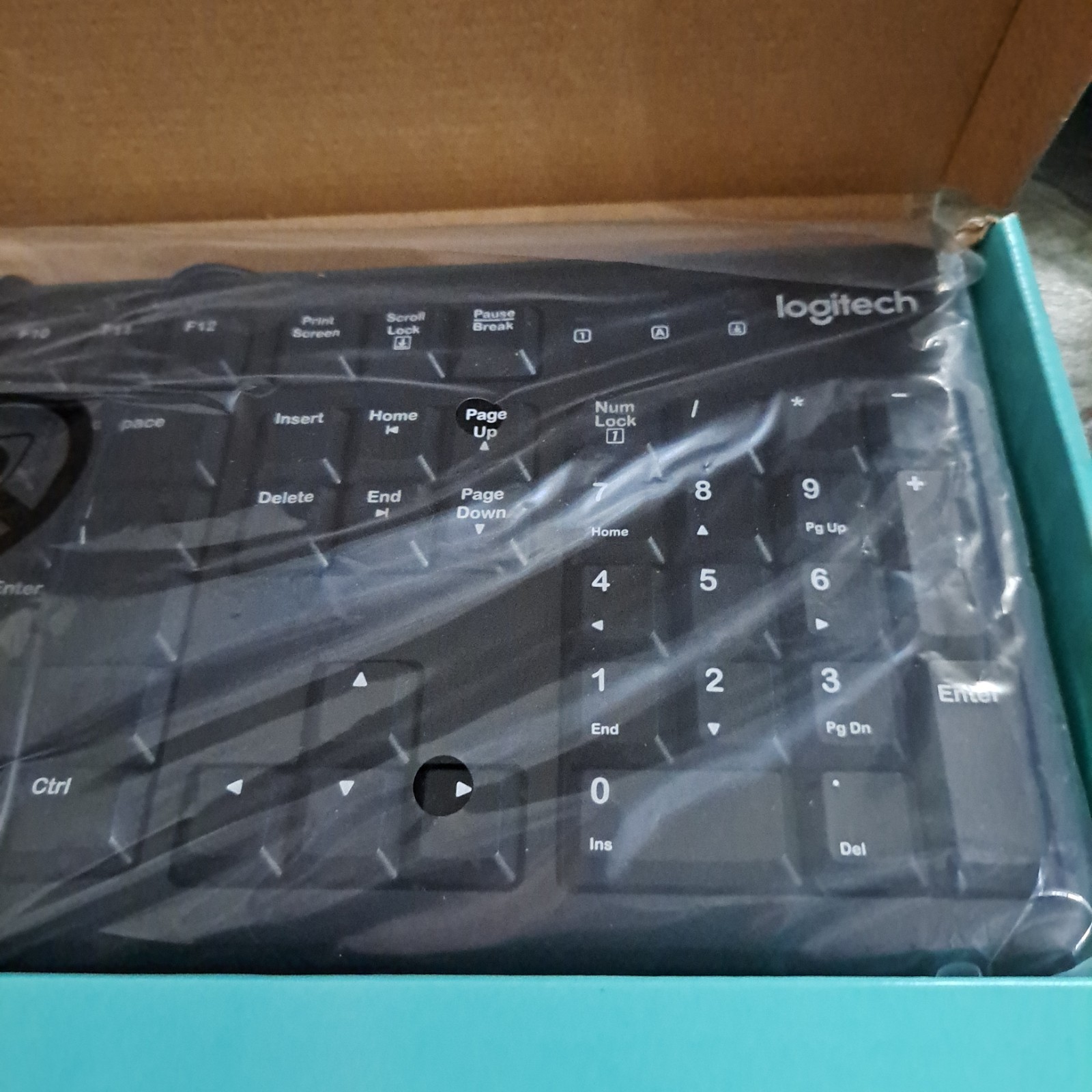 Logitech K120 USB Plug and Play USB Keyboard Laptop Desktop-NEW/in Box.